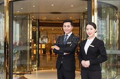 酒店管理與招待背景 卓越服務的雙翼